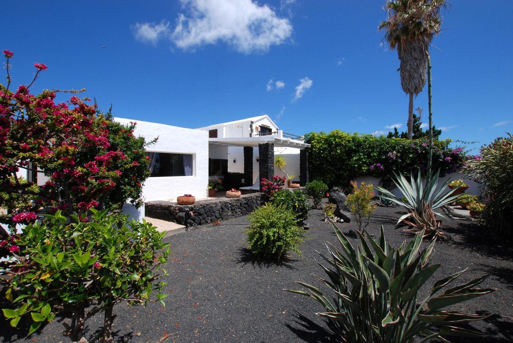 Casa Azmira Del Mar Villa Guatiza Екстериор снимка